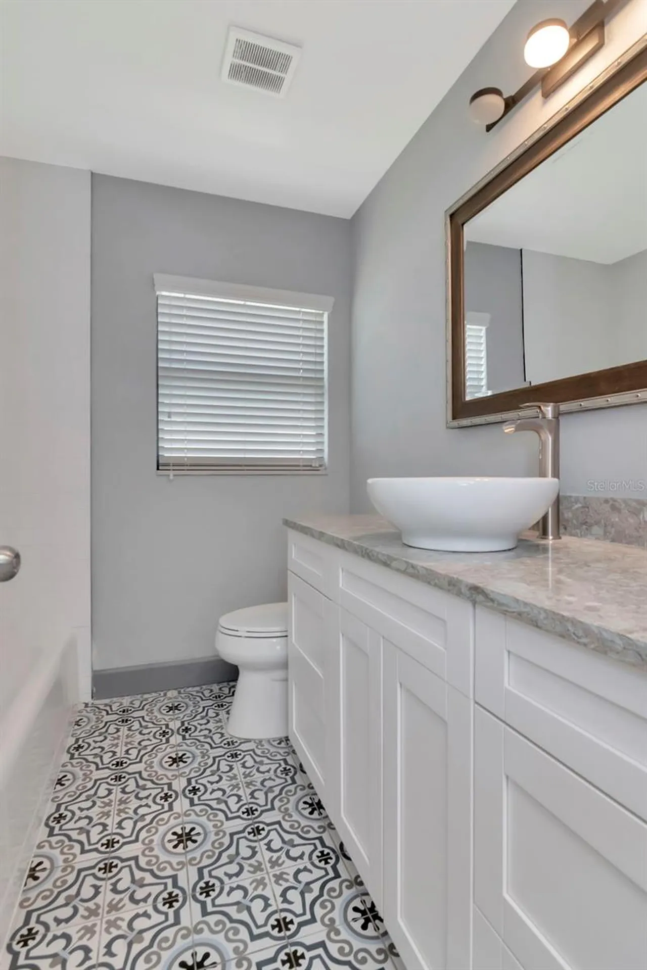 1713 W Saint Isabel Street Tampa FL 33607