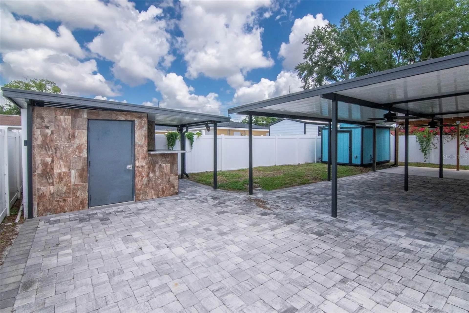 1713 W Saint Isabel Street Tampa FL 33607