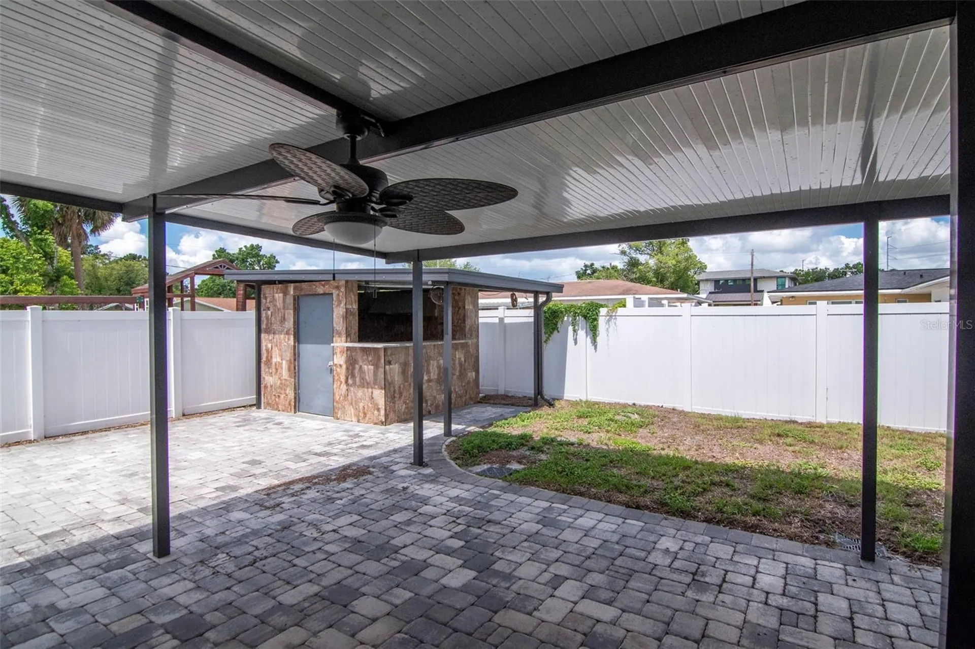 1713 W Saint Isabel Street Tampa FL 33607