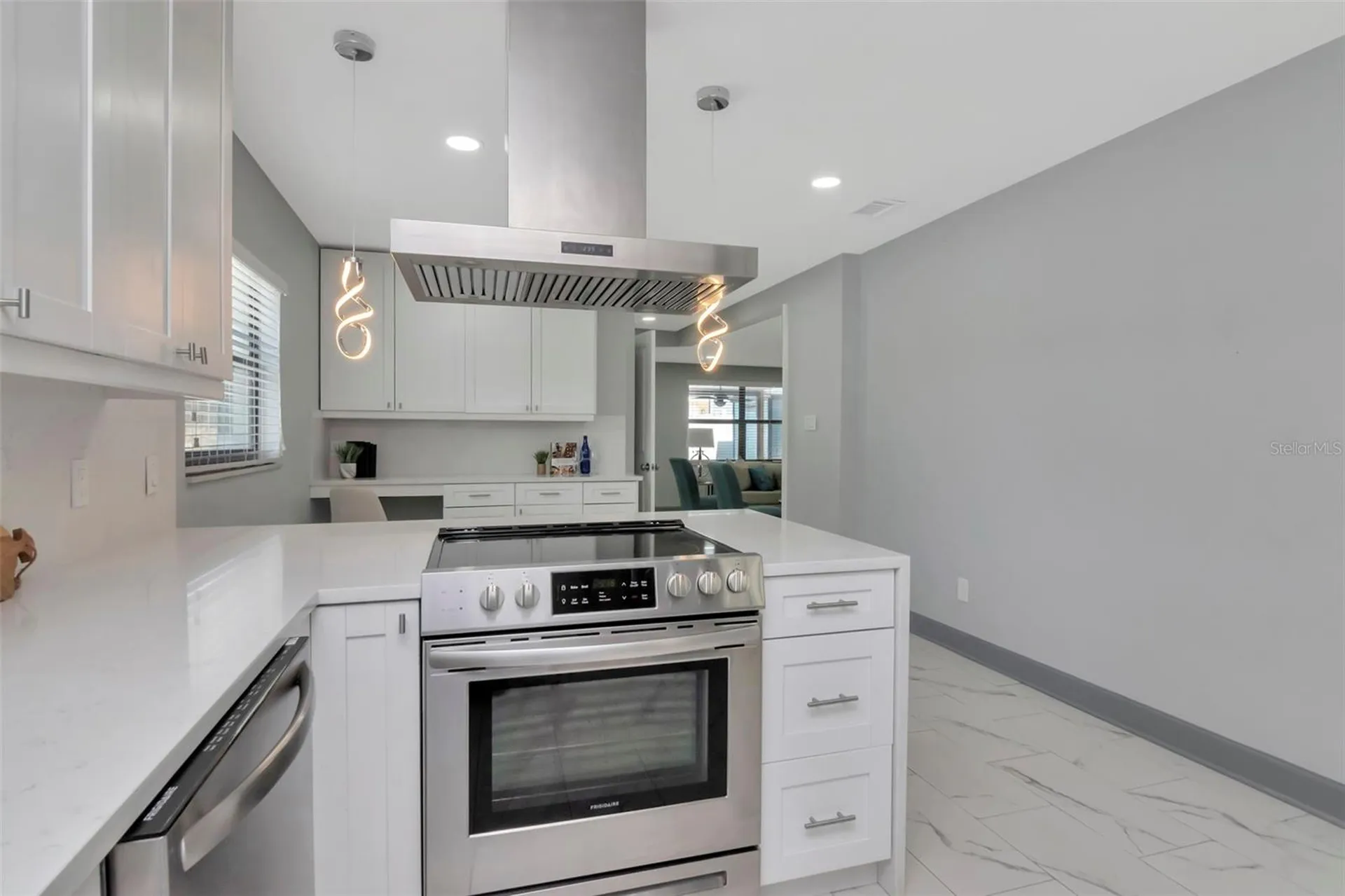 1713 W Saint Isabel Street Tampa FL 33607