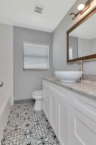 1713 W Saint Isabel Street Tampa FL 33607