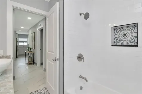 1713 W Saint Isabel Street Tampa FL 33607