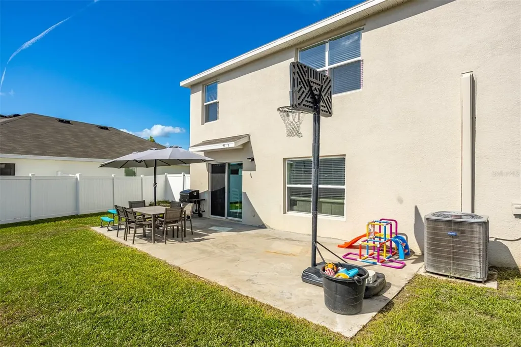13688 Wineberry Drive Dade City FL 33525
