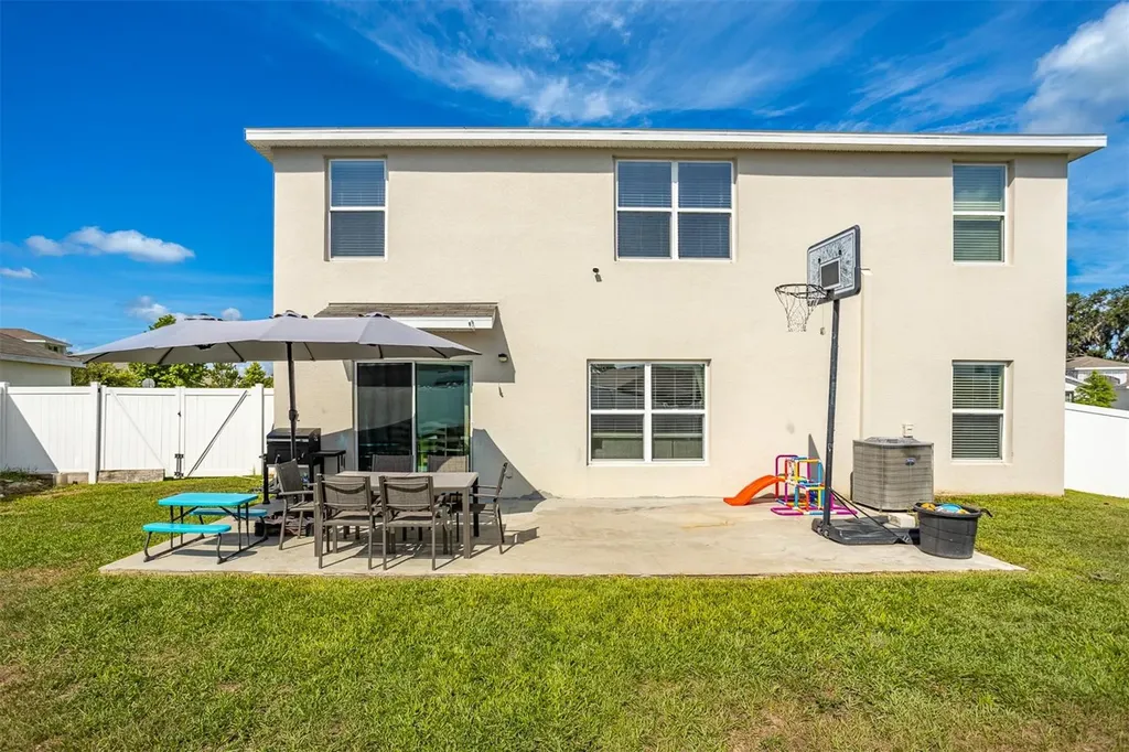 13688 Wineberry Drive Dade City FL 33525