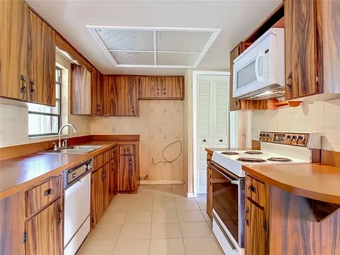 625 Brunswick Terrace Deltona FL 32725
