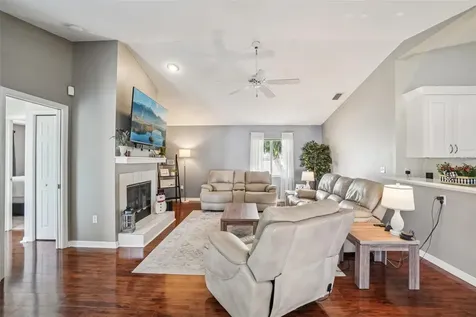 3132 Shoreline Drive Clearwater FL 33760