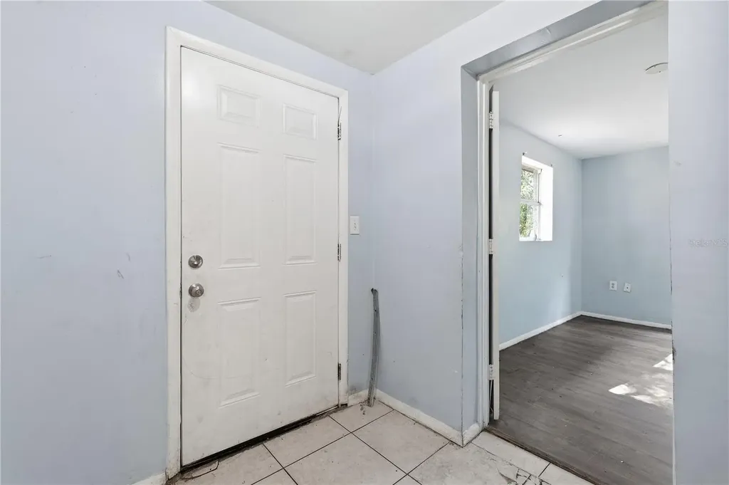 2609 E 28th Avenue Tampa FL 33605