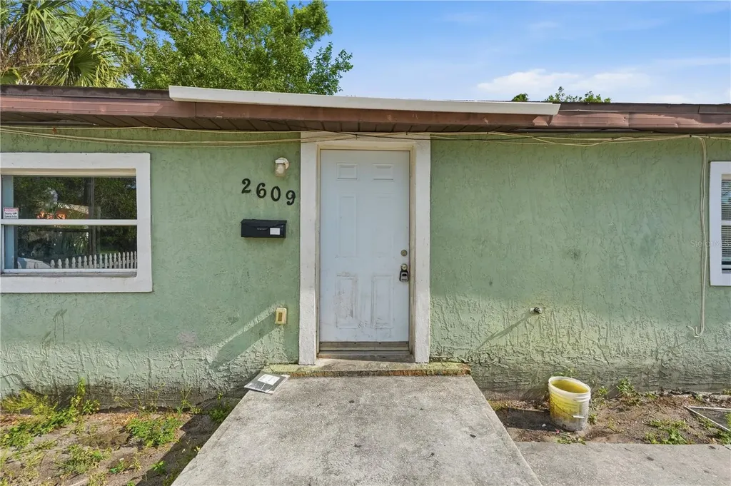 2609 E 28th Avenue Tampa FL 33605