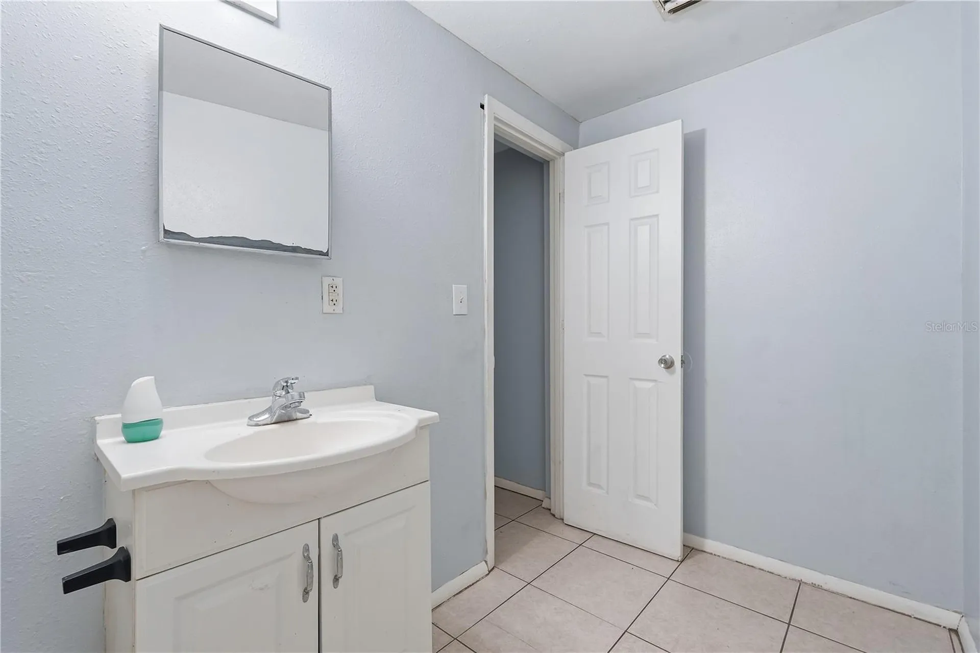 2609 E 28th Avenue Tampa FL 33605