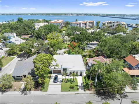 1544 3rd Avenue W Bradenton FL 34205