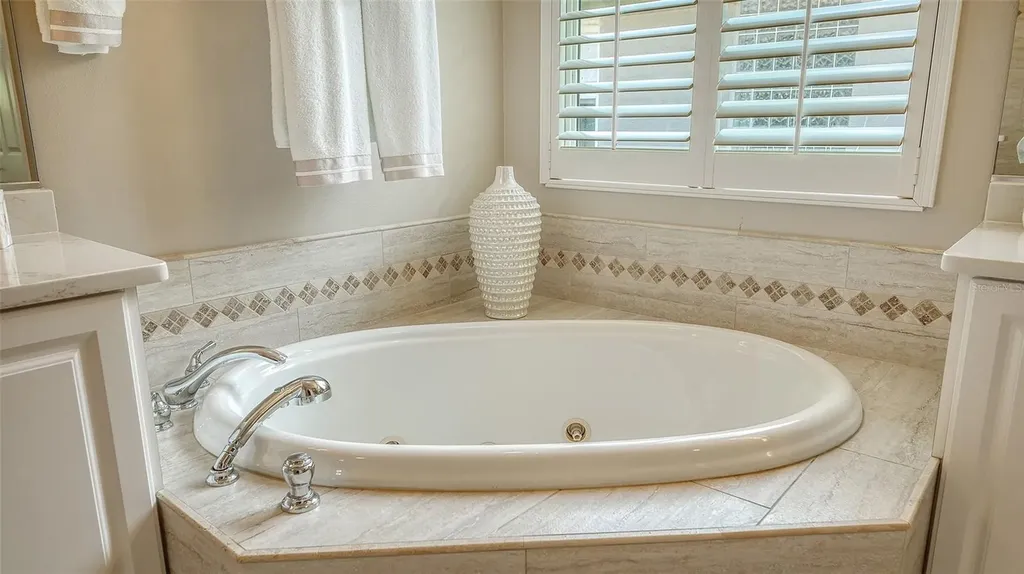 7928 Suntree Glen Bradenton FL 34202