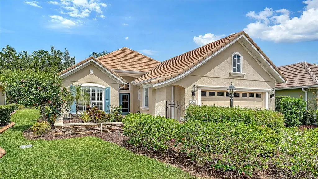 7928 Suntree Glen Bradenton FL 34202