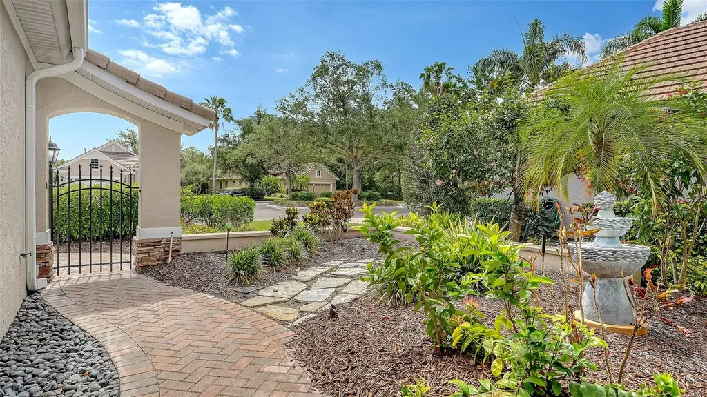 7928 Suntree Glen Bradenton FL 34202