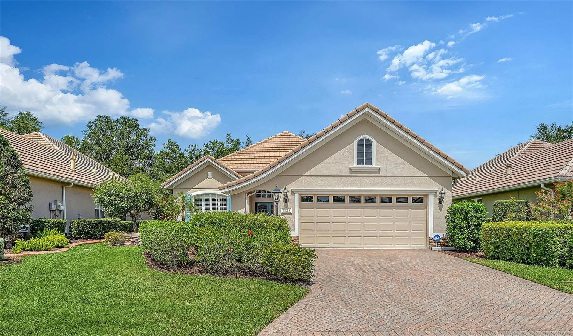 7928 Suntree Glen Bradenton FL 34202