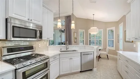 7928 Suntree Glen Bradenton FL 34202