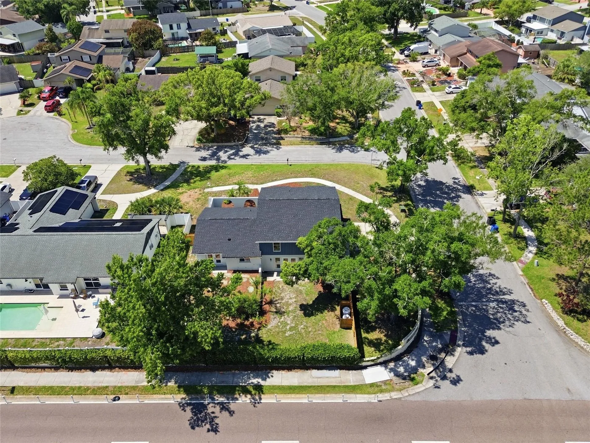 3909 Willowtree Place Tampa FL 33624