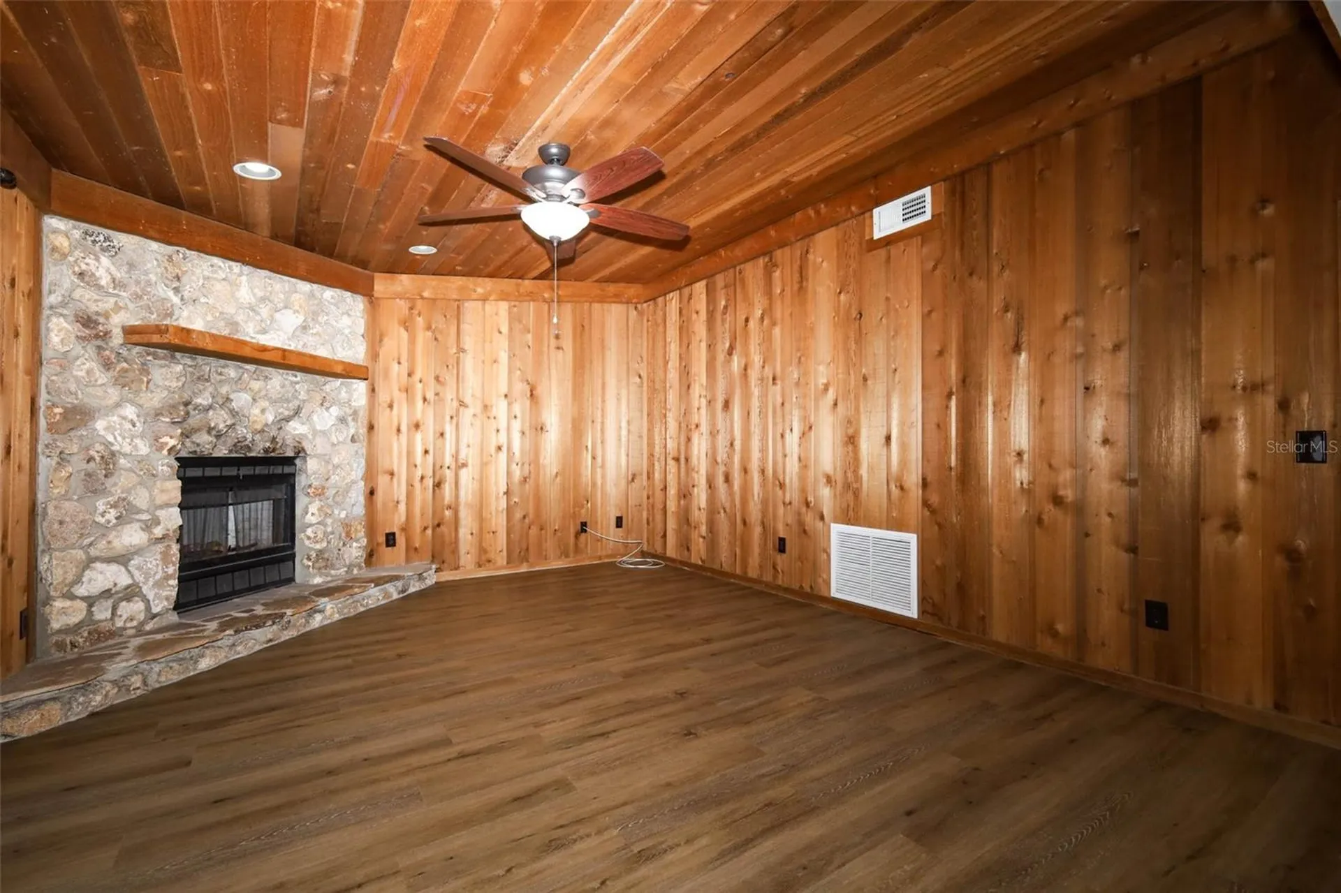 3075 Mapleshade Street Deltona FL 32738
