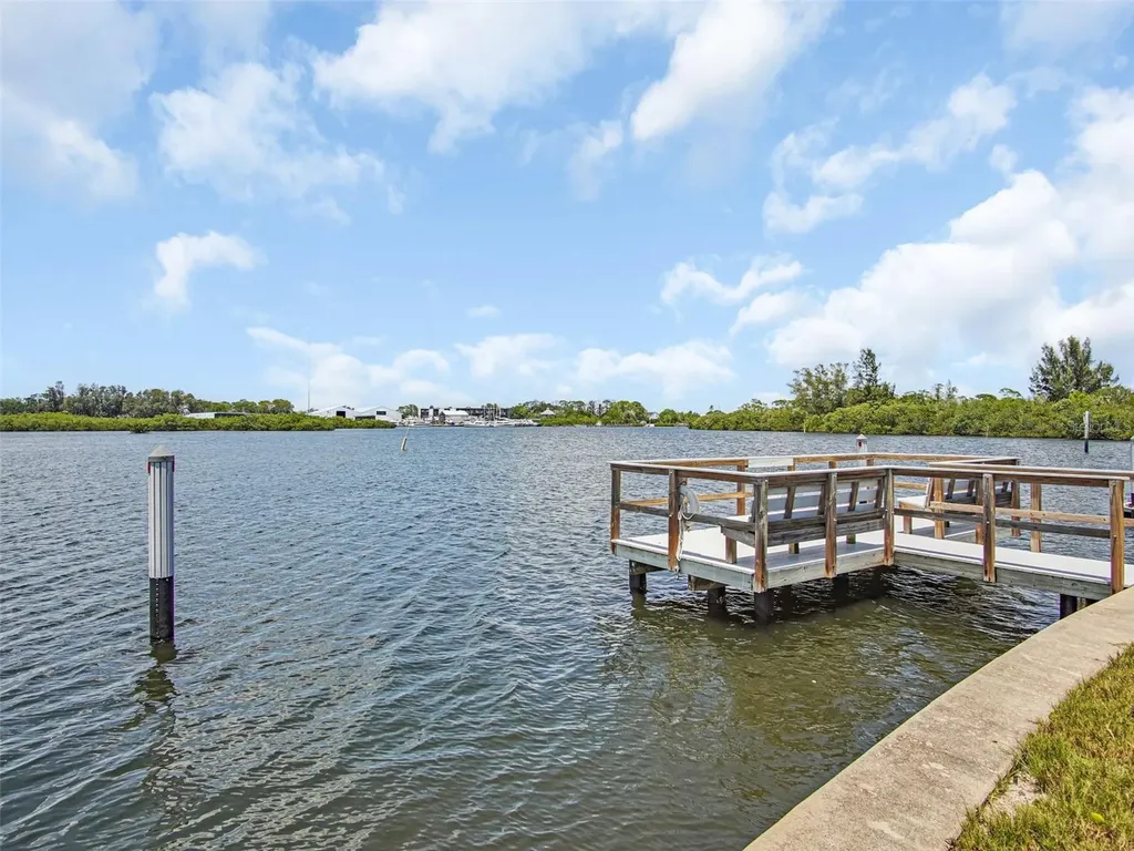 800 Chesapeake Drive Tarpon Springs FL 34689