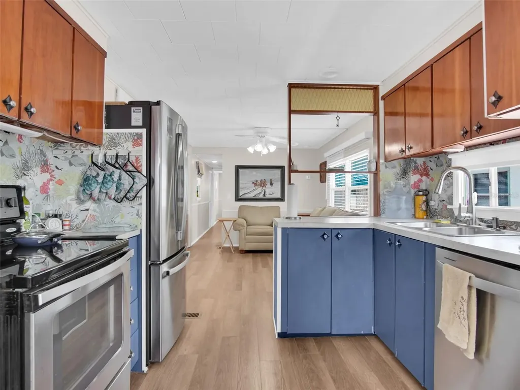 800 Chesapeake Drive Tarpon Springs FL 34689