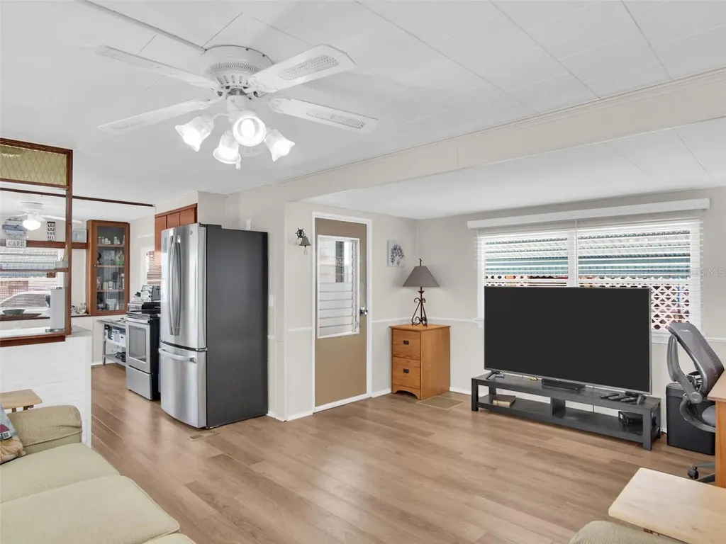 800 Chesapeake Drive Tarpon Springs FL 34689