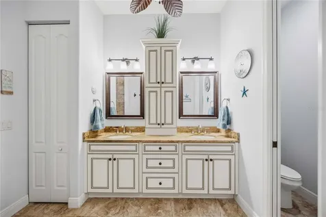 11045 Barnsley Drive Venice FL 34293