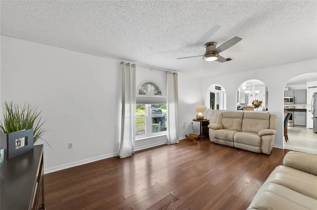 1201 Dragon Head Drive Valrico FL 33594