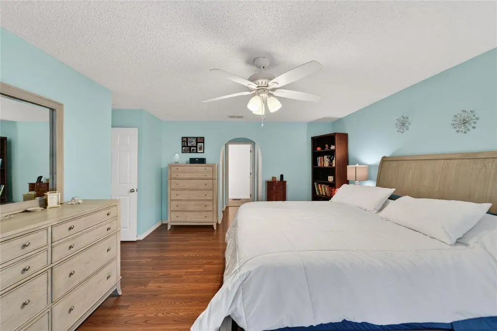 1201 Dragon Head Drive Valrico FL 33594