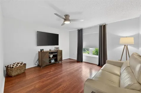 1201 Dragon Head Drive Valrico FL 33594