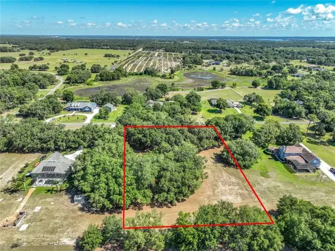 Trotting Horse Lane Tavares FL 32778