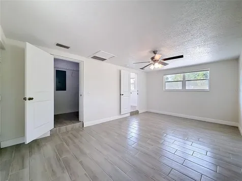 807 Cherokee Circle Sanford FL 32773