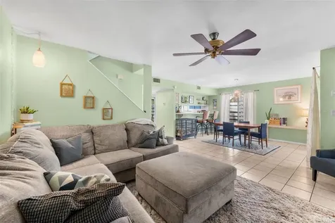 2424 NW 47th Lane Gainesville FL 32605