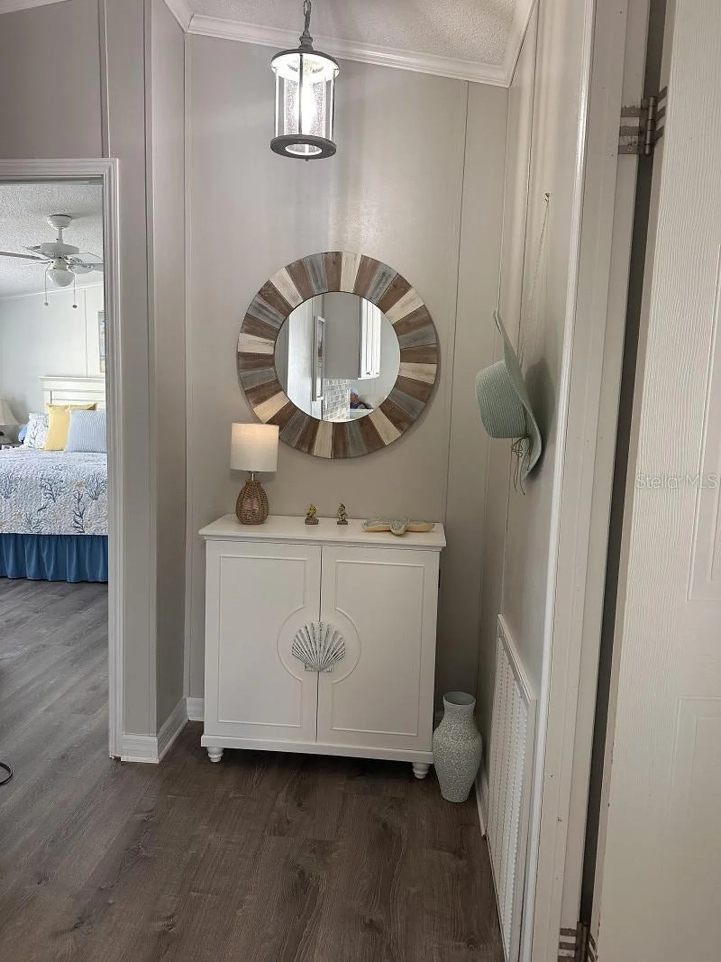 122 W Saint Annes Circle Apollo Beach FL 33572
