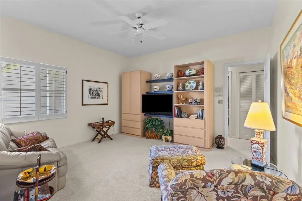 7726 Calle Facil Sarasota FL 34238