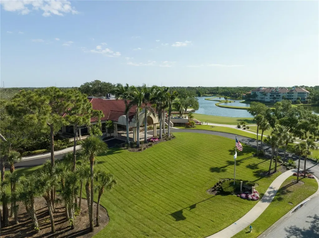 7726 Calle Facil Sarasota FL 34238
