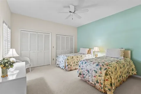 7726 Calle Facil Sarasota FL 34238