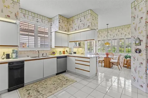 7726 Calle Facil Sarasota FL 34238