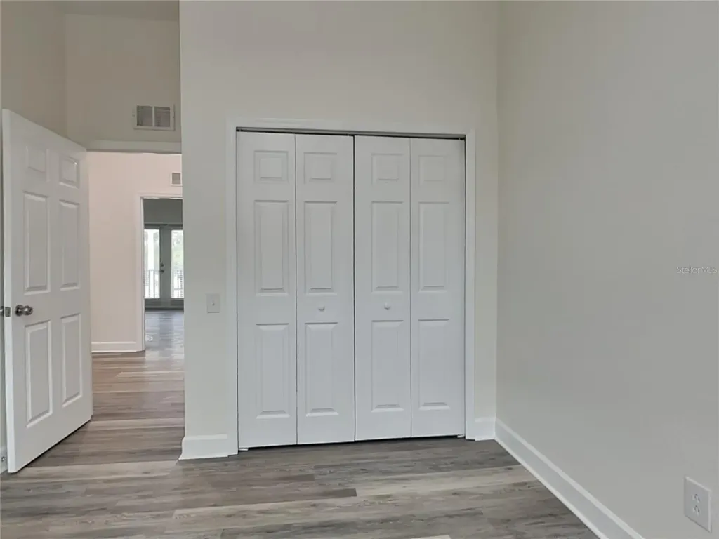 501 100th Avenue N St Petersburg FL 33702