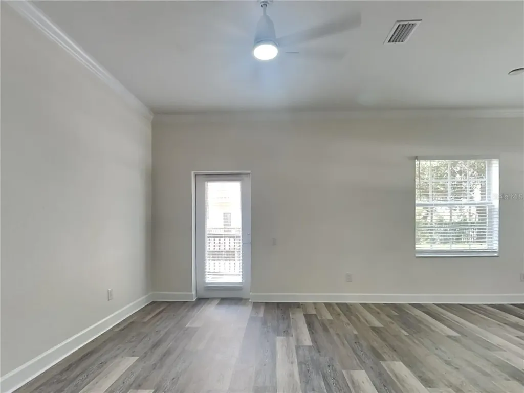 501 100th Avenue N St Petersburg FL 33702