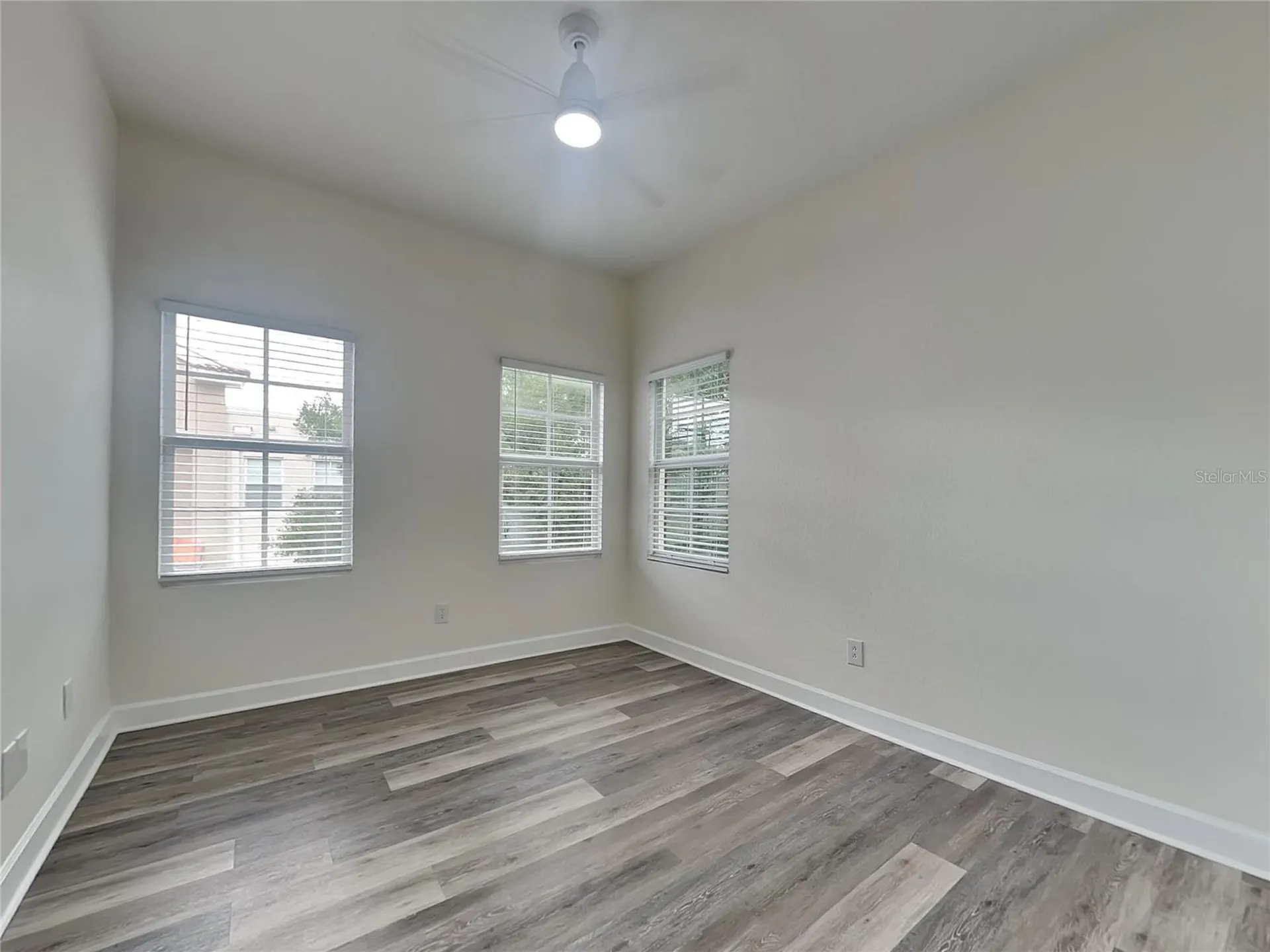 501 100th Avenue N St Petersburg FL 33702