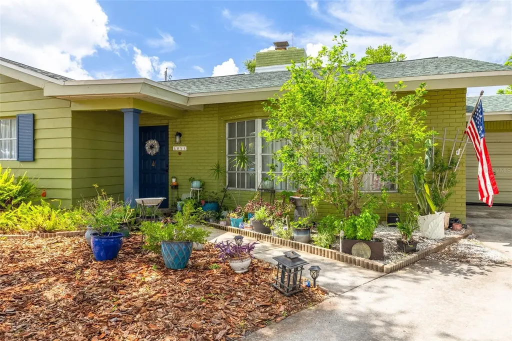 12698 81st Avenue Seminole FL 33776
