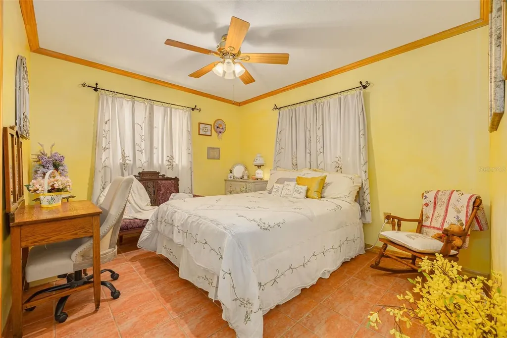 12698 81st Avenue Seminole FL 33776