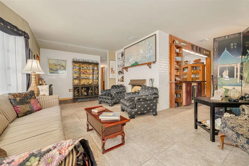 12698 81st Avenue Seminole FL 33776