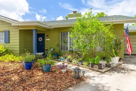 12698 81st Avenue Seminole FL 33776