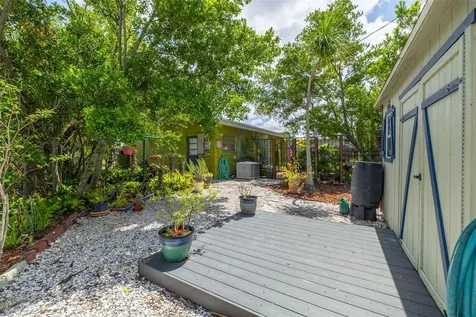 12698 81st Avenue Seminole FL 33776