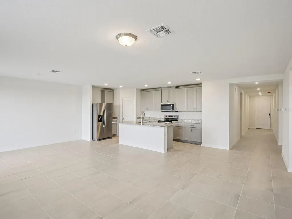 823 Sunshower Drive Lady Lake FL 32159
