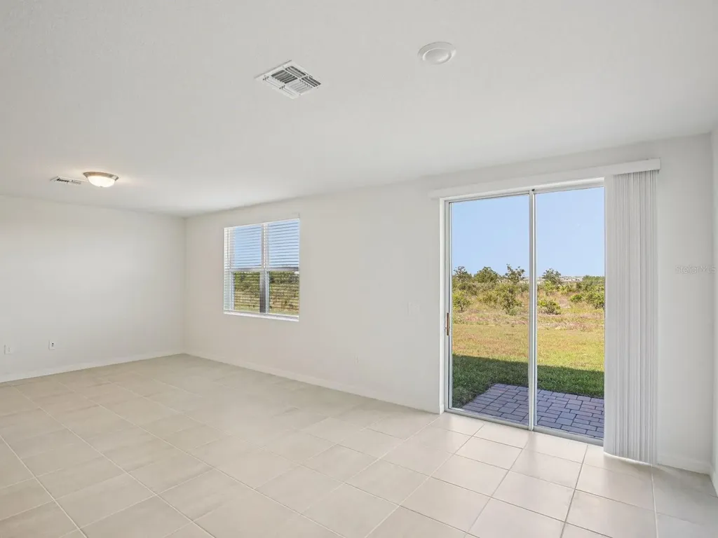 823 Sunshower Drive Lady Lake FL 32159