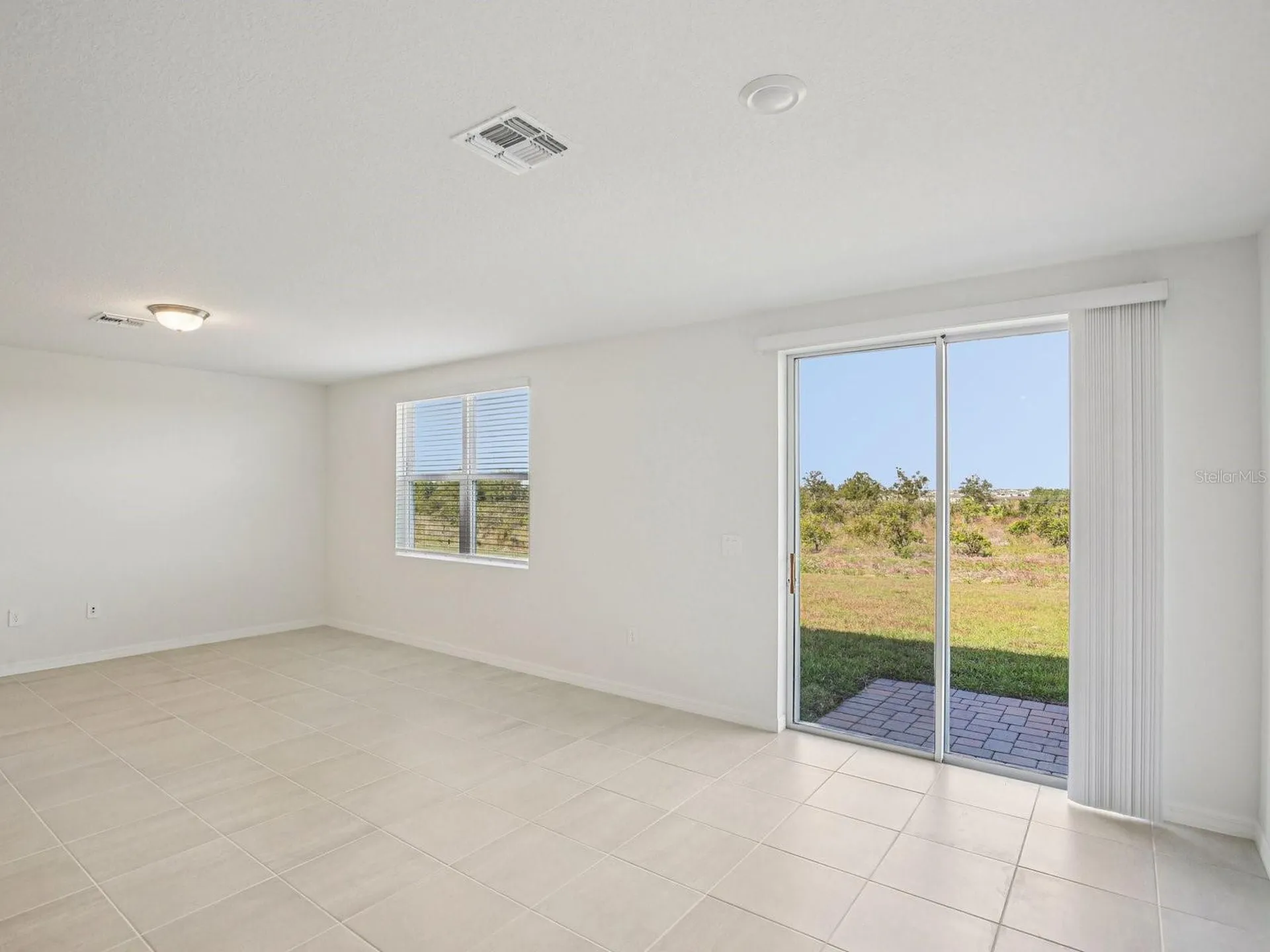 823 Sunshower Drive Lady Lake FL 32159