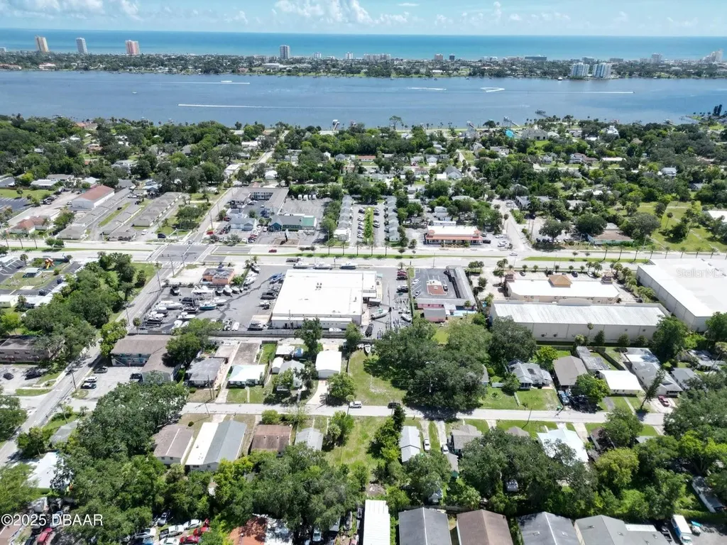 724 State Avenue Daytona Beach FL 32117