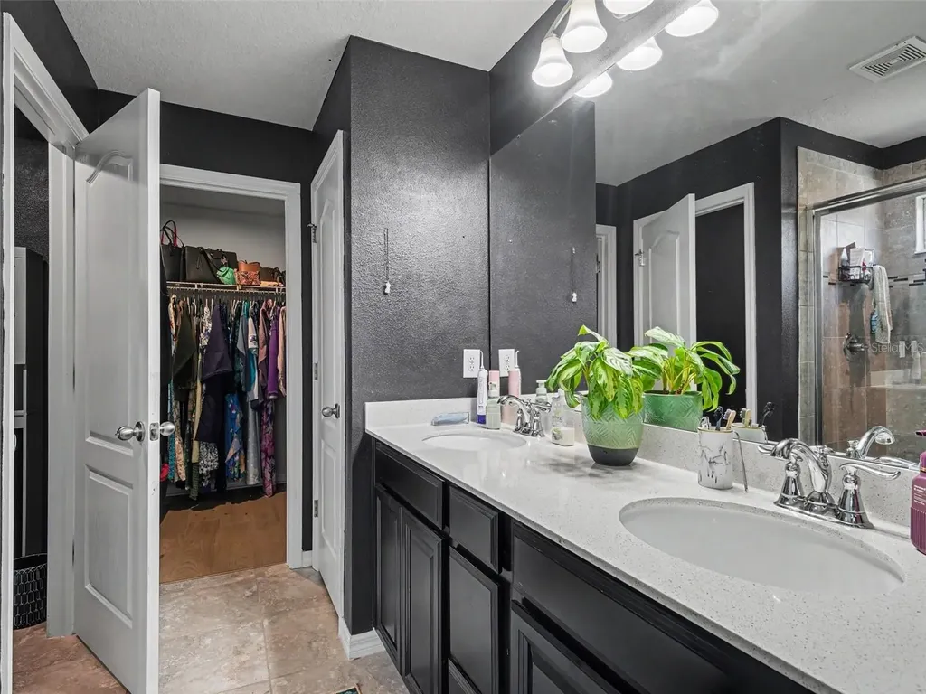 11609 Fringetree Court Riverview FL 33579