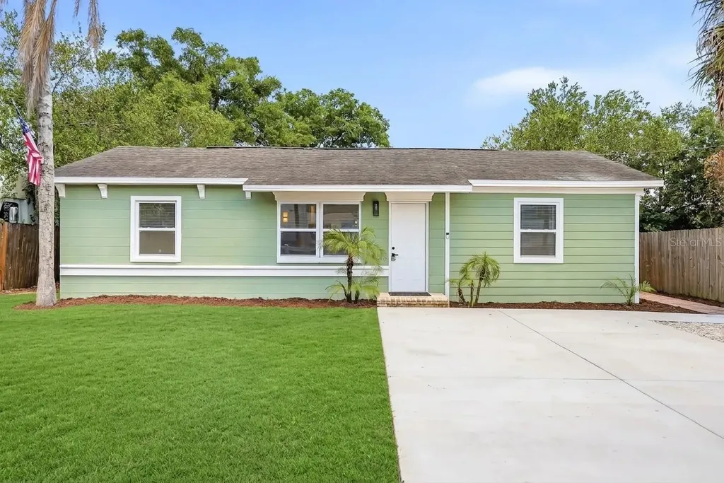 8403 N 46th Street Tampa FL 33617